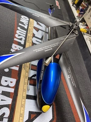 Volcanoes Huge 27" Co-Axial Helicopter {USED Untested: For Parts Only} USA Ship - Image 1 of 4