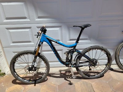 Giant Reign 1, Med: XTR/XT, Fox Factory, Crane Creek, Mavic - Image 1 of 4