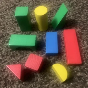 Wooden building blocks Melissa and Doug ages 3 Up. 4 Colors 385 Pieces  9 Sizes - Picture 1 of 14