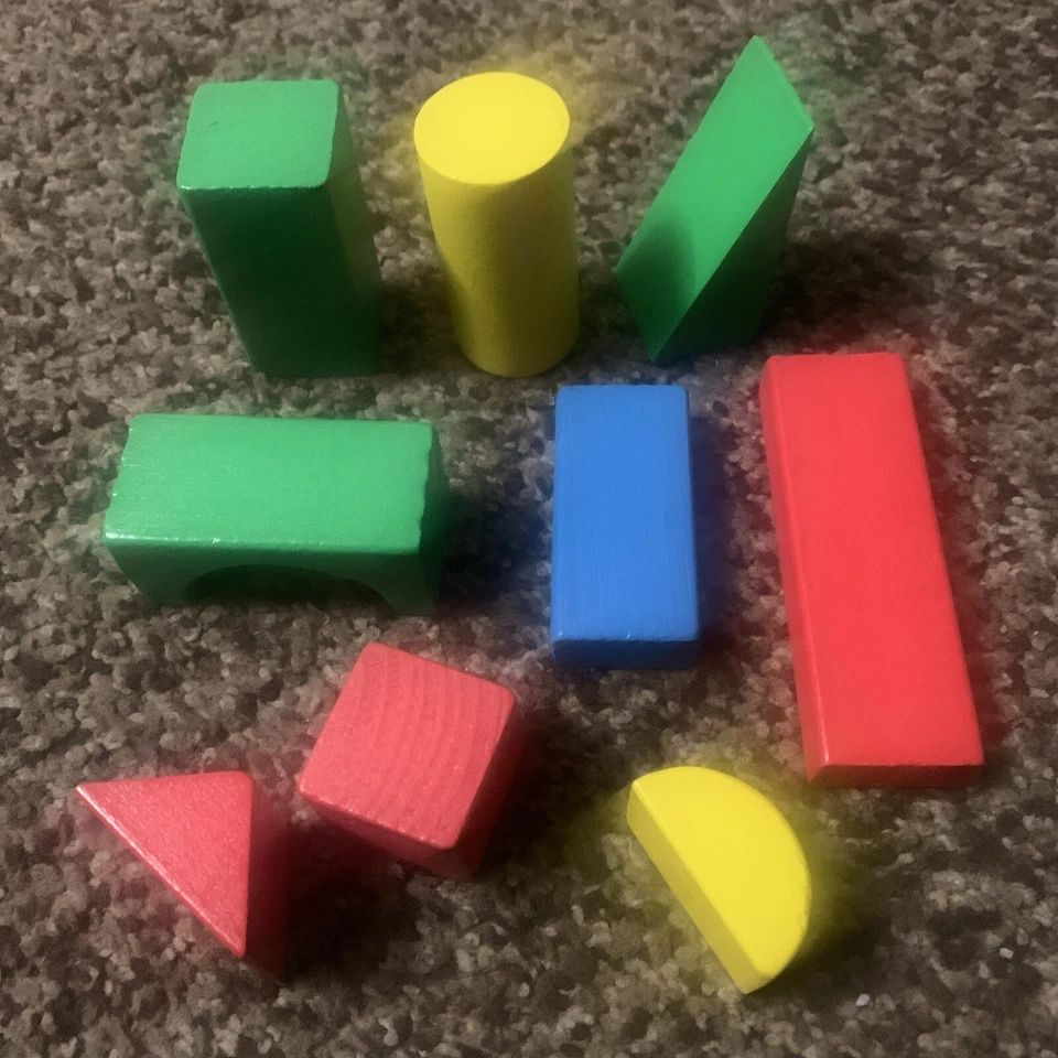 Wooden building blocks Melissa and Doug ages 3 Up. 4 Colors 385 Pieces  9 Sizes - Image 1 of 4