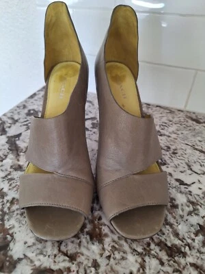 COACH Manhattan Genuine Leather Grey Stiletto Sandal Size 6.B - Image 1 of 4