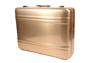 Zero Halliburton 香槟金铝合金旅行行李箱 24 X 18 X 7 按原样 — 第 1/4 张图片