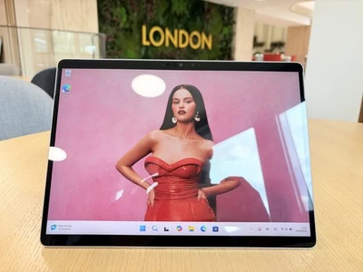 *EXCELLENT* Microsoft Surface Pro 8 - 8GB RAM - 128GB SSD!! - Image 1 of 4