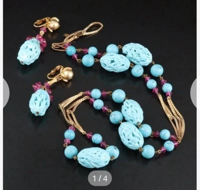 Vintage Hattie Carnegie Set - Image 1 of 4