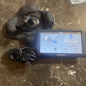 Garmin Nuvi 65 GPS Navigation Unit Lifetime Maps Tested WORKS GREAT w/cord Base - Picture 1 of 6