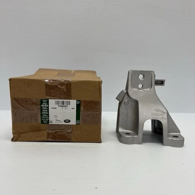 T2H46437 Jaguar XE 2015-2024 Genuine New GHJXB LH Left Side Engine Mount Bracket - Image 1 of 4