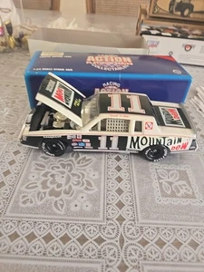 ACTION RACING COLLECTABLES #11 1981 DARRELL WALTRIP MOUNTAIN DEW BUICK 1/24  - Picture 1 of 8
