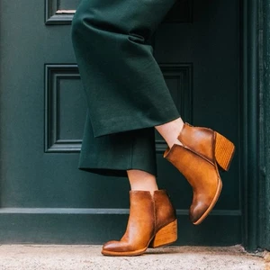 Kork-Ease Chandra II Brown Leather Booties Women Size 9 Cowgirl Western Rodeo - Picture 1 of 11