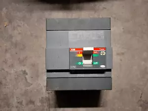 N° 1 PCS ABB SACE ABB T3S 250 TMAX in250A - Foto 1 di 2