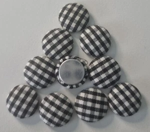 10 x stoffbezogener Knopf Flatback ohne Loch zum Nähen (BASTELN) SCHWARZ KARIERT 15 mm - Bild 1 von 1