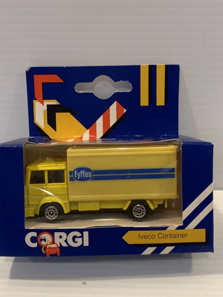 CORGI JUNIOR IVECO CONTAINER TRUCK FYFFES 1/64SCALE. - Image 1 of 1
