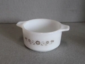 DYNAWARE PYR-O-REY BROWN DAISY FLORAL SMALL CASSEROLE REFRIGERATOR DISH - Picture 1 of 12