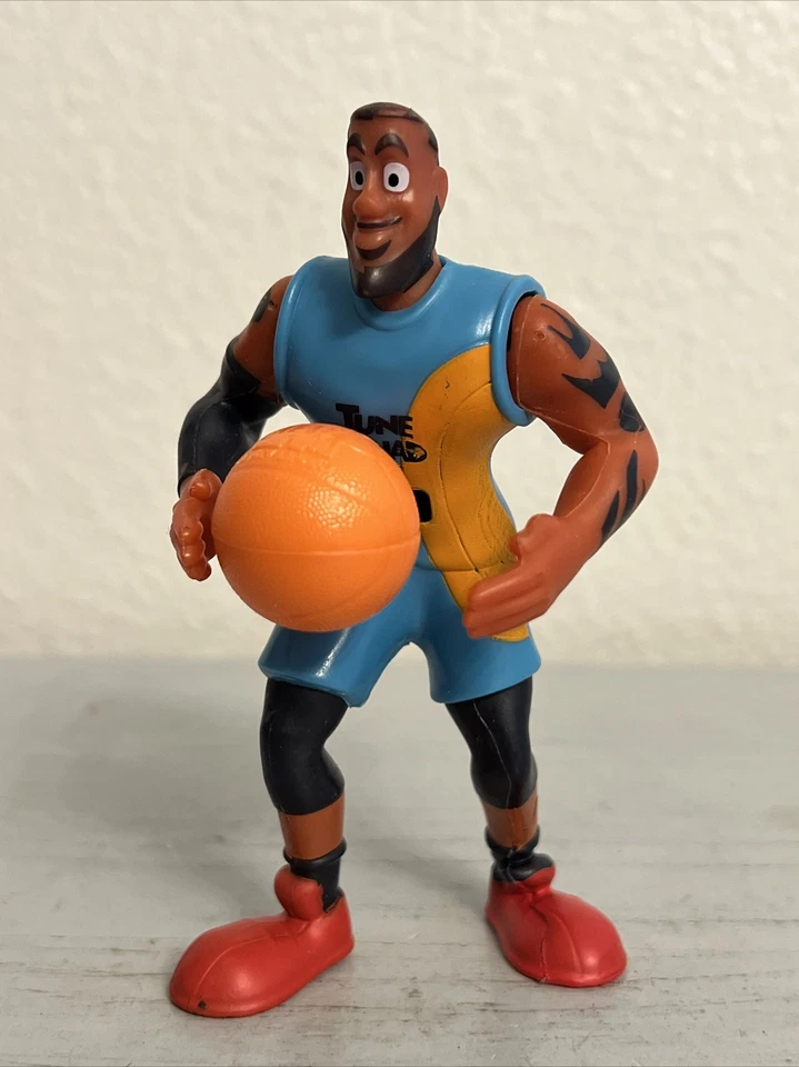 "FIGURA DE ACCIÓN SPACE JAM TUNE SQUAD MICHAEL JORDAN CON PELOTA 4,5"" MCDONALDS JUGUETE" Foto 1 de 4