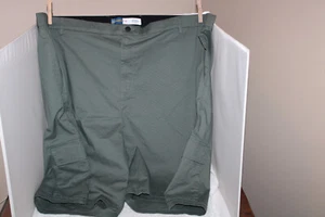 Old Navy , NWOT, Men's Ultimate Tech Cargo, Shorts, Size 54, Soft Green - Picture 1 of 8