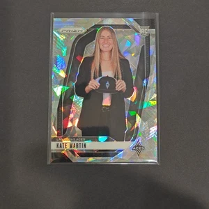 2024 Panini Prizm WNBA #148 Kate Martin Cracked Ice Rookie Variation RC LV Aces - Picture 1 of 2