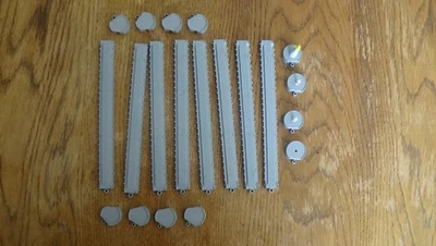 Two Tri-ang Minic Ships S827 Breakwater Sets 1/1200 Diecast Harbour Accessories - Image 1 of 4