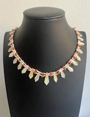 Antiguo collar de madreperla, coral y cuentas de semillas piquete y bayas 17" Foto 1 de 4