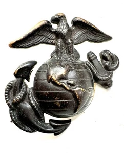 WWII U.S. Marine Corps Eagle, Globe and Anchor hat badge model 1937 - Picture 1 of 3