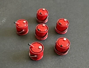 RTR PAINTED - Six Old Fashion Gasoline Containers S Scale (1:64) Accessory - Picture 1 of 4