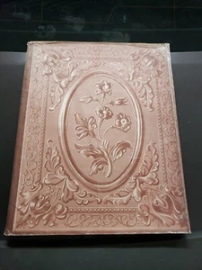 Photographic Works of Chin San Long - Picture 1 of 3