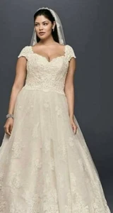 SALE ! Oleg Cassini wedding dress size 20 UK RRP £1595 - Picture 1 of 12