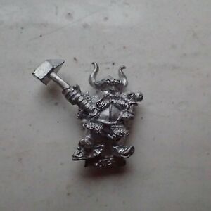 Citadel Warhammer classic 80s Norse Dwarf Command Group Champion A