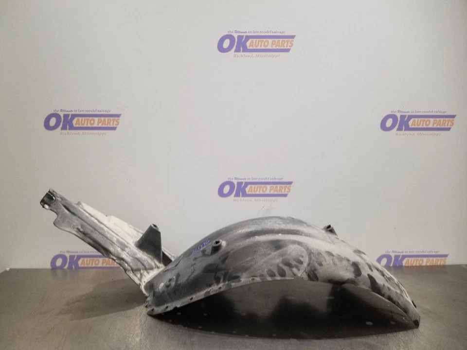 11 MERCEDES BENZ SLS AMG C197 GUARDABARROS FORRO SECCIÓN TRASERA PASAJERO DERECHO Foto 1 de 4