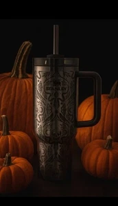 Stanley Halloween Quencher H2.0 FlowState Tumbler | 30oz Deadly Damast *IN HAND* - Bild 1 von 8