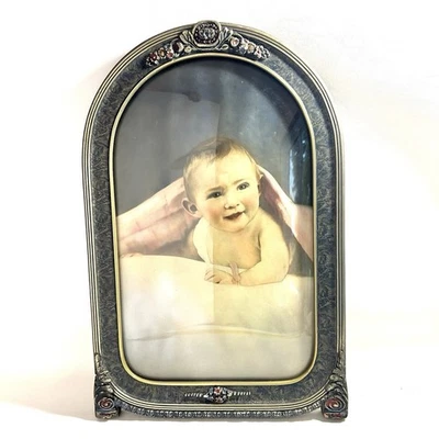 Antiguo marco de vidrio burbuja convexo años 20 con retrato de bebé coloreado 19" x 12" Foto 1 de 4