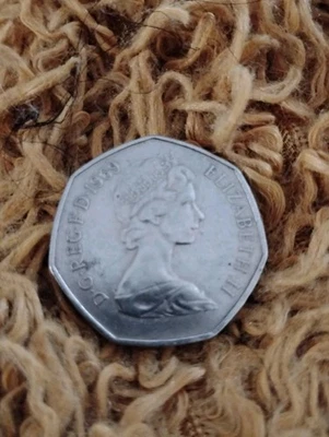 United Kingdom 50 New Pence 1969 - Image 1 of 2