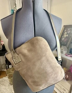 Escada Unique/Modern Taupe Zip-Top Suede Tote Shoulder Bag Quiet Luxury Couture - Picture 1 of 20