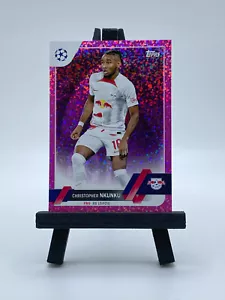 2022-23 Topps Competizioni UEFA per club #18 Christopher Nkunku Rosa Sparkle SP - Foto 1 di 2
