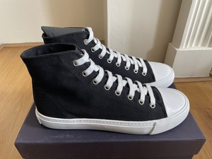 Prada Outlet: scarpe e borse scontate sempre