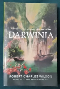 Darwinia: A Novel of a Very Different Twentieth Century - Foto 1 di 3