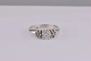 Anillo solitario de plata esterlina con circonitas cúbicas acentuado banda con racimo 925 talla: 10 - Imagen 1 de 7