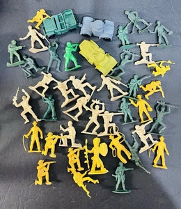 Vintage Variety Bag Plastic Figures Cowboys, Military AS IS - Picture 1 of 6