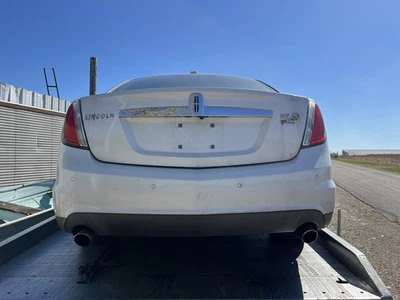 PARAGOLPES TRASERO 2010 Lincoln MKS PARACHOQUES TRASERO blanco Foto 1 de 4