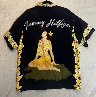 Camisa de acampamento vintage Tommy Hilfiger tamanho grande preta havaiana hula menina lei rayon - Imagem 1 de 3