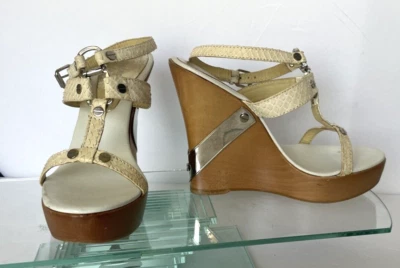 范思哲象牙色木质楔形蛇皮踝带凉鞋意大利美国 7 EU 37 — 第 1/4 张图片