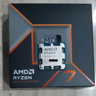 AMD Ryzen 7 9700X CPU 3.8GHz 8Core 16Thread L3 Cache 32MB AM5 BOX - Immagine 1 di 2