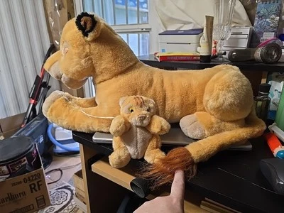 Редкий винтажный кукольный кубик Disneyland Walt Disney World Lion King Sarabi 22 дюйма Simba 5,5 дюйма - Изображение 1 из 4