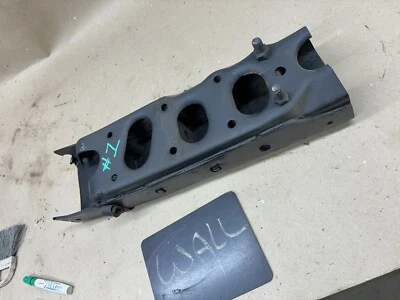 Ford F150 1976 1977 1978 1979 4x4 sección de cuadro delantero recortada área de montaje del motor Foto 1 de 4