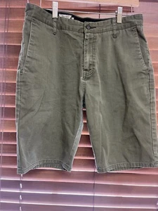 Volcom Corpo Class Chino Shorts, Mens 30 Pockets And Belted Olive Army Green - Picture 1 of 7