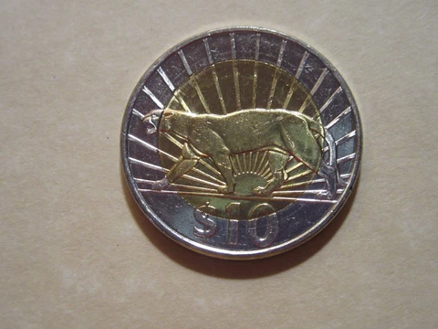 Uruguay 2015 10 peso dollar PANTHER coin  nice Uncirculated coin animal Cover