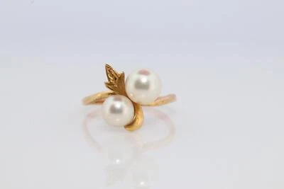 Mikimoto Ring. Vintage 18k Gold Mikimoto Pearl Cluster with Vines and Grapes - Image 1 of 4