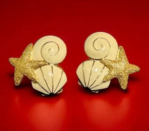 VINTAGE Trifari Cream Enamel Gold Tone STARFISH & SEA SHELLS Clip  Earrings - Picture 1 of 9
