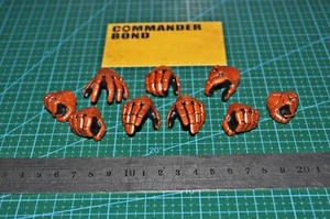 Hands Figure 1/6 Deathstroke Accessories Hot Toys Batman Arkham Origins HT VGM30 - Picture 1 of 1