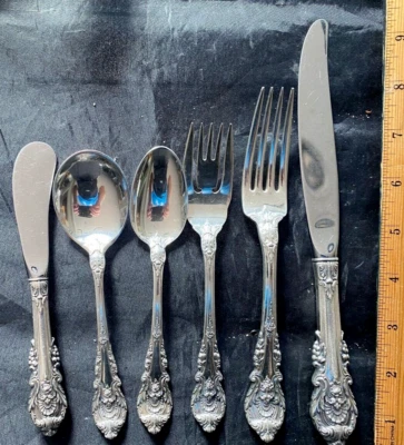 JUEGO DE CUBIERTOS ESTERLINA SIR CHRISTOPHER DE WALLACE PARA 12 POR 6 CON UN TOTAL DE 72 PIEZAS Foto 1 de 4