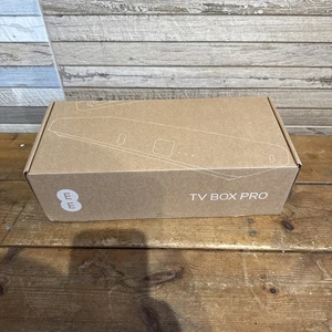 BT/EE TV Box Pro - 1 TB 4K Wireless Freeview TV Box ultimo modello - RTIW387 nuovo - Foto 1 di 5