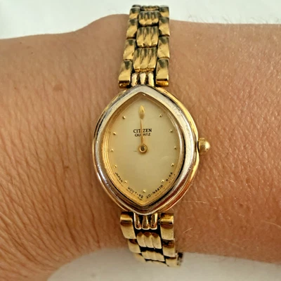 Vtg Citizen 5920-S49518 Women's Quartz Petite Watch Gold Tone Oval Oval-Shaped - image 1 of 4
